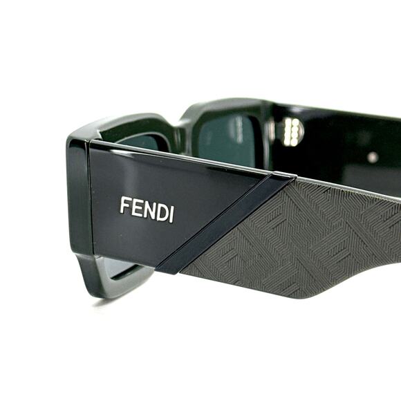 New! FENDI Sunglasses FE40131I 96N, Authentic - Picture 7 of 11